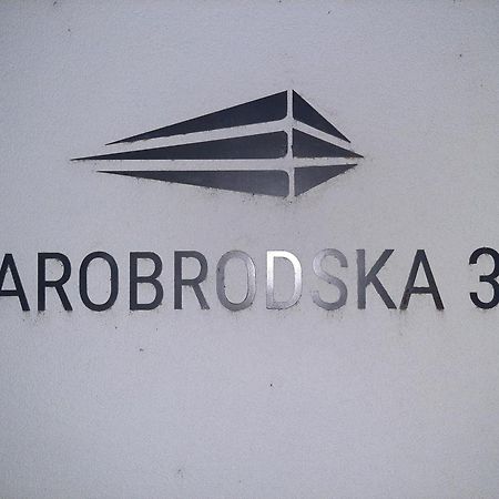 Apartman Viaggio スレムスカ・ミトロヴィツァ エクステリア 写真