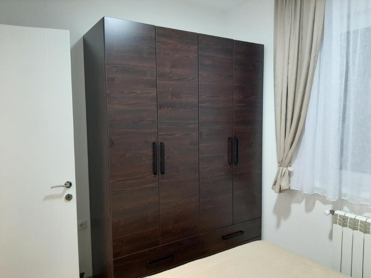 Apartman Viaggio スレムスカ・ミトロヴィツァ エクステリア 写真