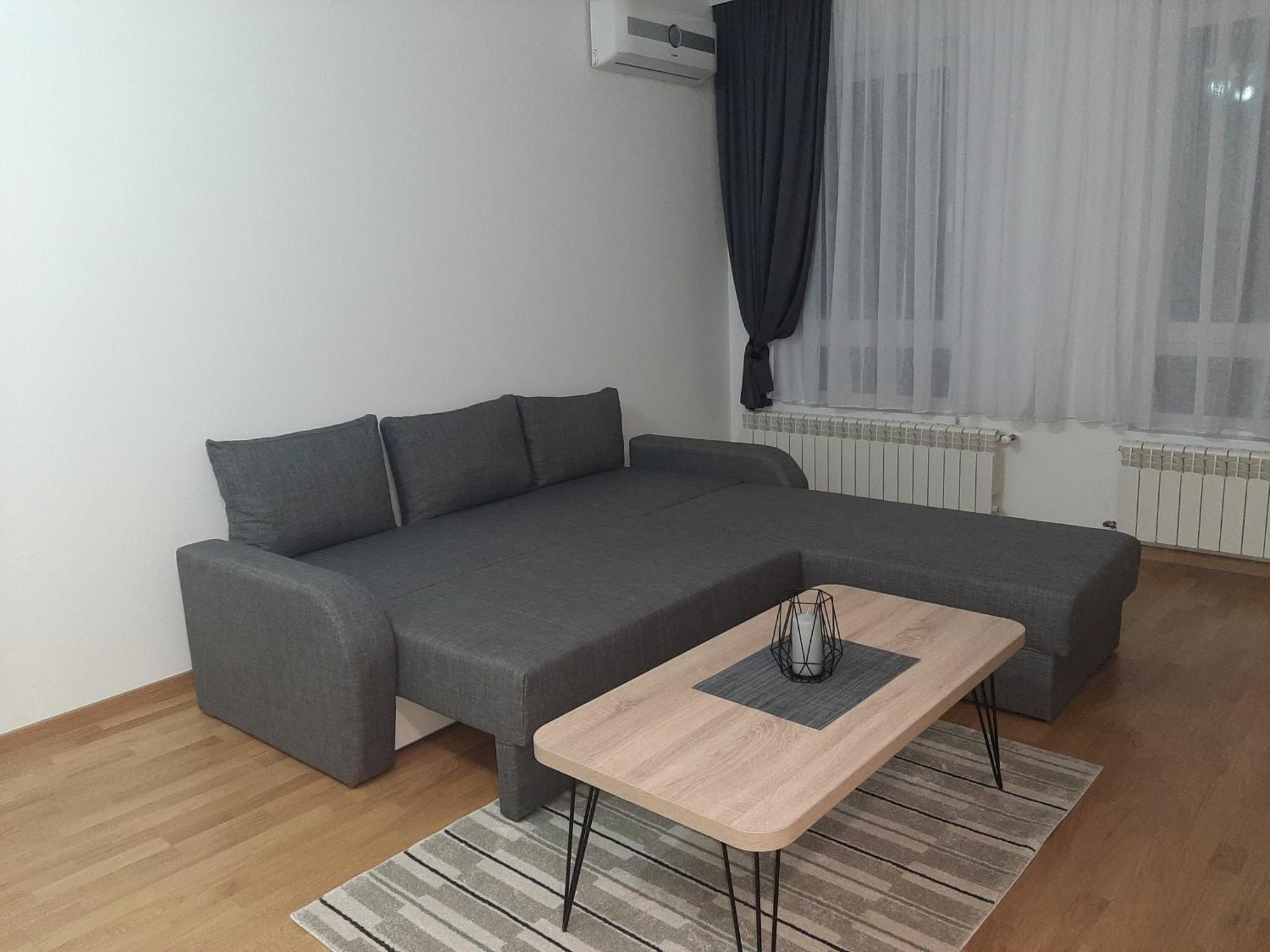 Apartman Viaggio スレムスカ・ミトロヴィツァ エクステリア 写真
